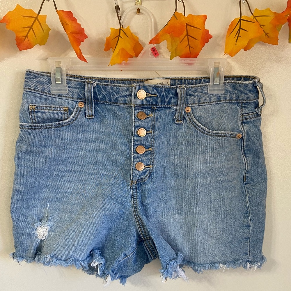 Universal Thread Vintage Midi Shorts Sz 6/28R